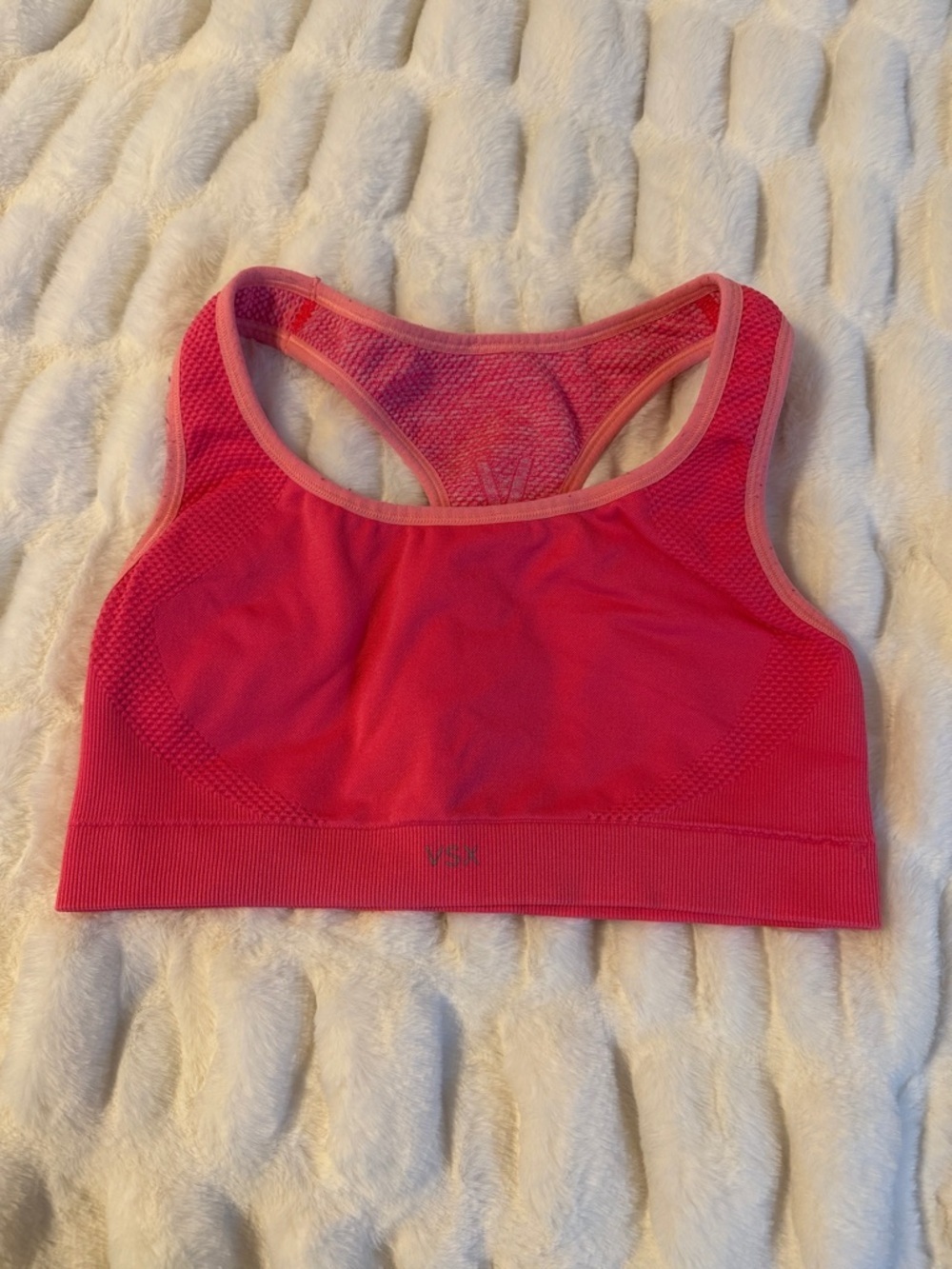 Reversible Seamless Hot Pink Racerback Sports Bra A2